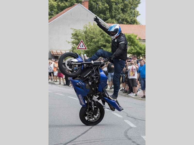 První červencová sobota byla v Rychtářově ve znamení mopedů. Moped rallye ho ovládla s čtyřiadvacátým ročníkem.