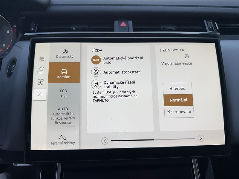 Land Rover Range Rover Velar 3,0 AUTOBIOGRAPHY D300 - fotka 18 z 37