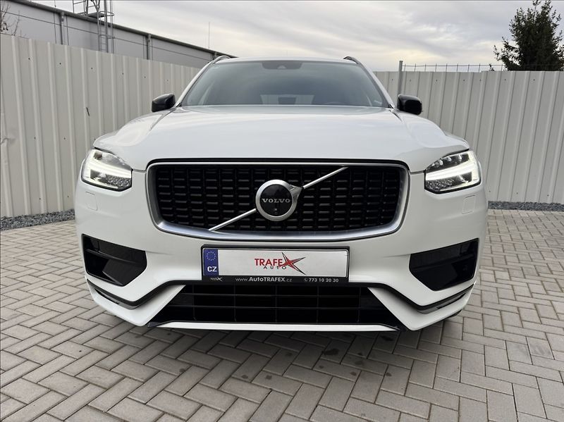 Volvo XC90 2,0 T6 AWD Drive-E 2.0L R-Desi - fotka 2 z 50