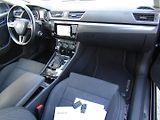 Škoda Superb (2016) 2.0 TDI 140 kW DSG  1.MAJITEL - náhled 15
