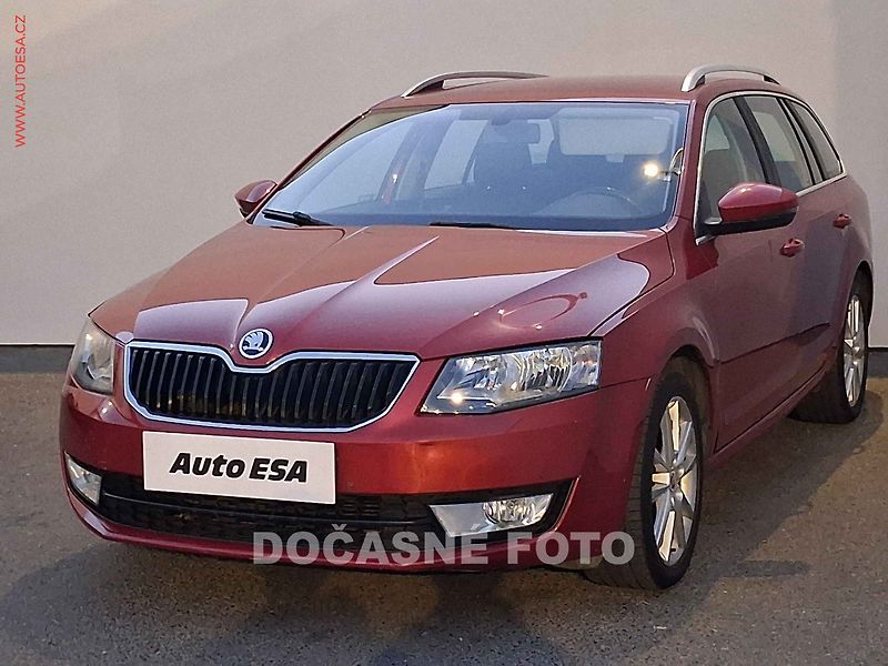 Škoda Octavia (2015) 1.6 TDi, 2.maj,ČR, Style - fotka 3 z 17