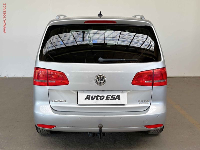Volkswagen Touran (2014) 2.0 TDi, Comfortline, DSG - fotka 5 z 16