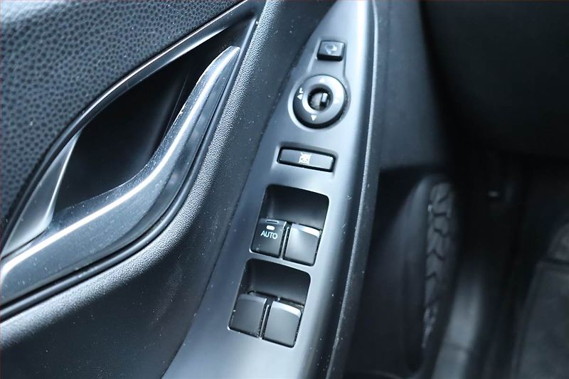 Hyundai ix20 (2011) 1.4 CVVT, Serv.kniha - fotka 16 z 17
