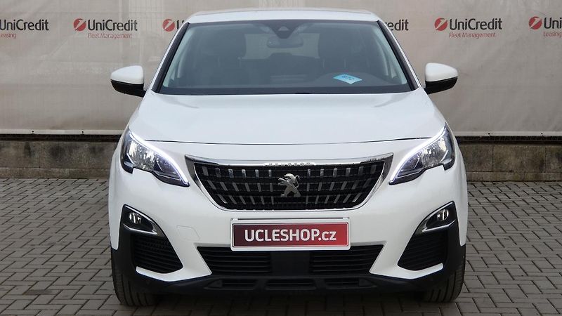 Peugeot 5008 1.2 PureTech Active 7 míst - fotka 2 z 24
