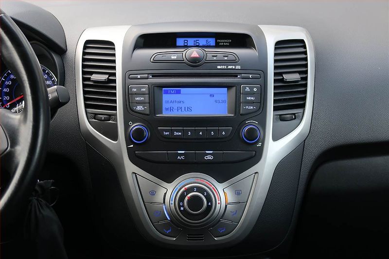 Hyundai ix20 (2017) 1.4 CVVT, Serv.kniha - fotka 12 z 15