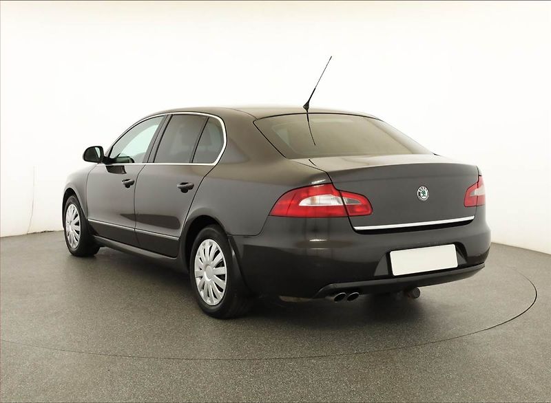 Škoda Superb (2008) 2.0 TDI, po STK - fotka 4 z 16