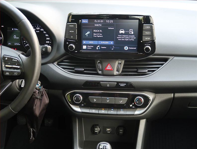 Hyundai i30 (2023) Komfort 1.0 T-GDI, ČR,1.maj - fotka 12 z 22