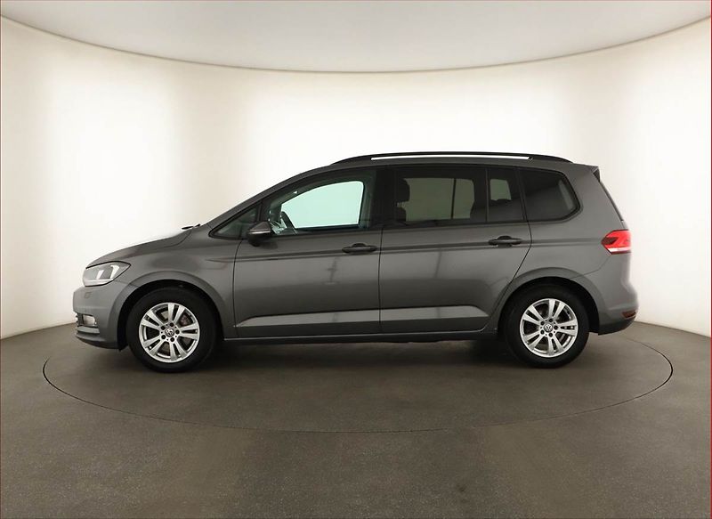 Volkswagen Touran (2016) 1.6 TDI, Navi, Tempomat - fotka 3 z 15