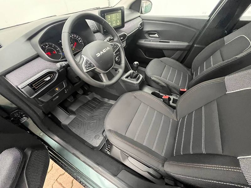 Dacia Sandero (2025) 1.0 TCe 67 kW Stepway - fotka 8 z 20