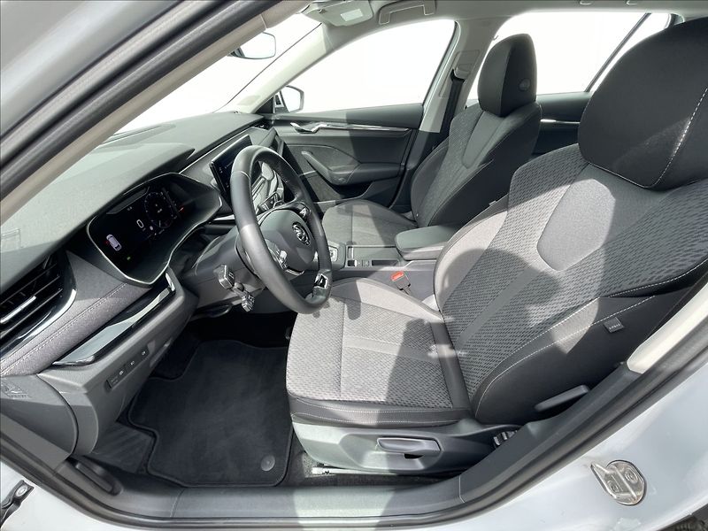 Škoda Octavia 2,0 TDI 4x4 DSG Style Plus TZ - fotka 4 z 23