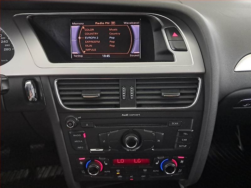 Audi A4 Allroad (2009) 2.0 TDI, 4X4, Xenony - fotka 12 z 19