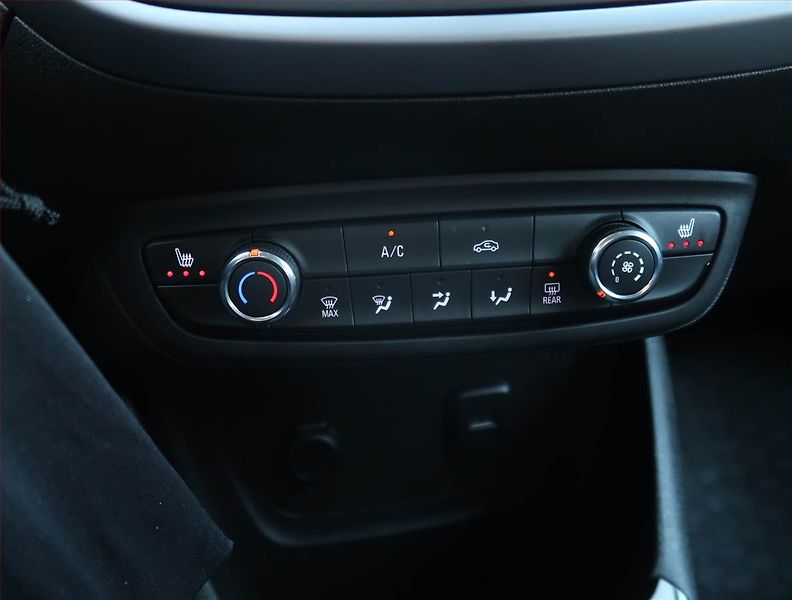 Opel Crossland X (2021) 1.2, ČR,1.maj, Serv.kniha - fotka 15 z 18