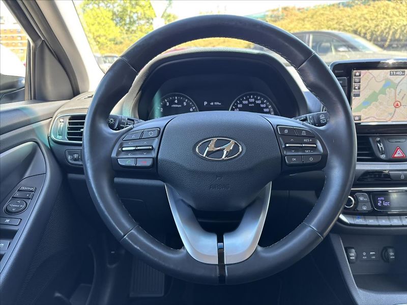 Hyundai i30 1,4 TGDi AT Style  TOP STAV - fotka 16 z 45