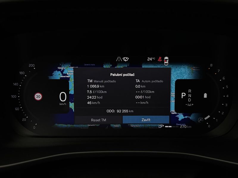 Volvo XC40 B4 AWD ULTIMATE CZ - fotka 16 z 49
