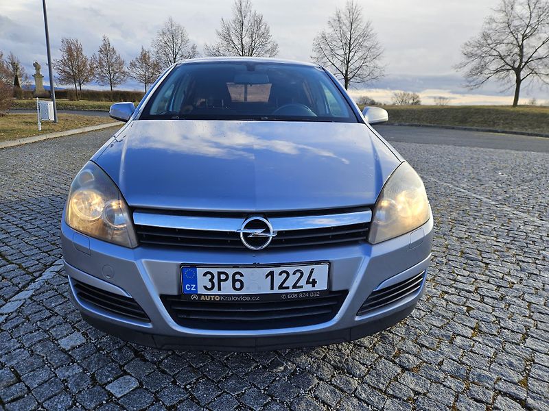 Opel Astra (2004) 1.6 16v PĚKNÝ STAV,  SPLÁTKY  - fotka 3 z 23