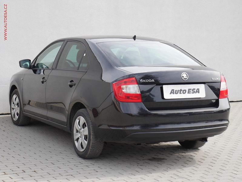 Škoda Rapid (2012) 1.2 TSi, Výhřev sed, AC - fotka 6 z 16
