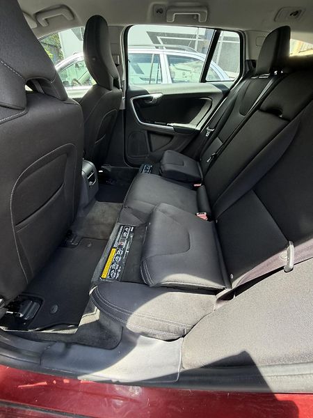 Volvo V60 (2014) - fotka 7 z 34