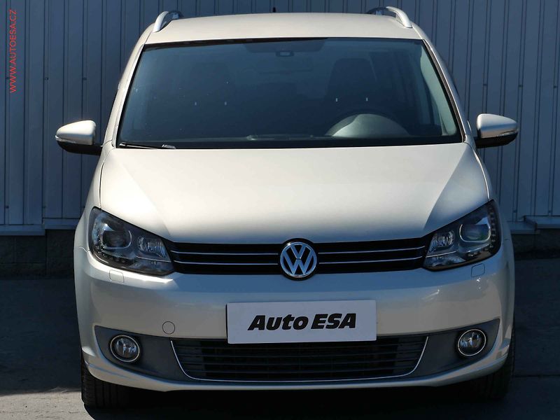 Volkswagen Touran (2010) 1.4TSi, 2.maj,ČR, AC, xenon - fotka 2 z 21