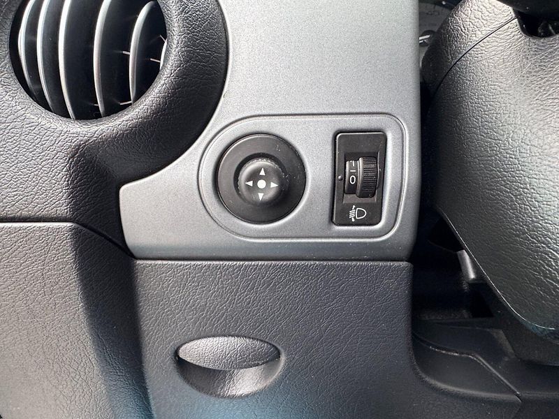 Citroën Berlingo (2008) 1.4 Klima - fotka 21 z 30