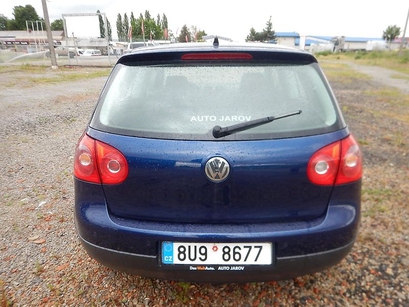 Volkswagen Golf 1.9 TDi 77 kw - fotka 7 z 14