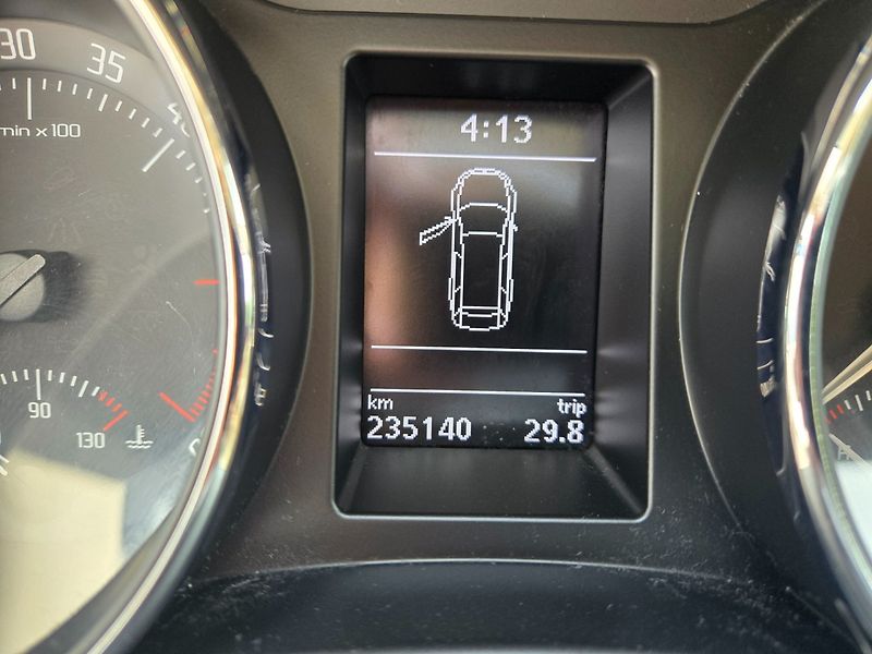 Škoda Superb (2014) 2.0 TDI TOP Výbava,Rozvody, - fotka 11 z 26