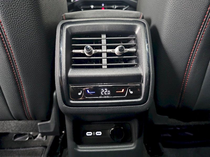 Škoda Kodiaq (2025) 2.0TSi 195kW 4x4 RS WEBASTO TA - fotka 30 z 35