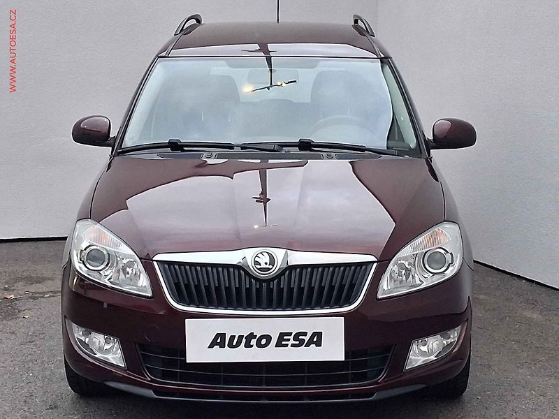Škoda Roomster (2014) 1.2 TSi, Fresh, park.čidla - fotka 2 z 16