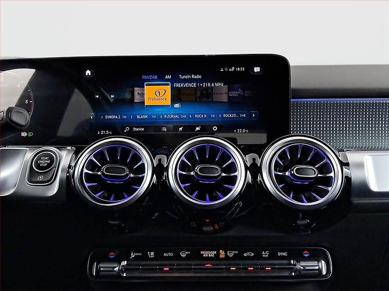 Mercedes-Benz GLB (2023) 200 d 4MATIC - fotka 12 z 23