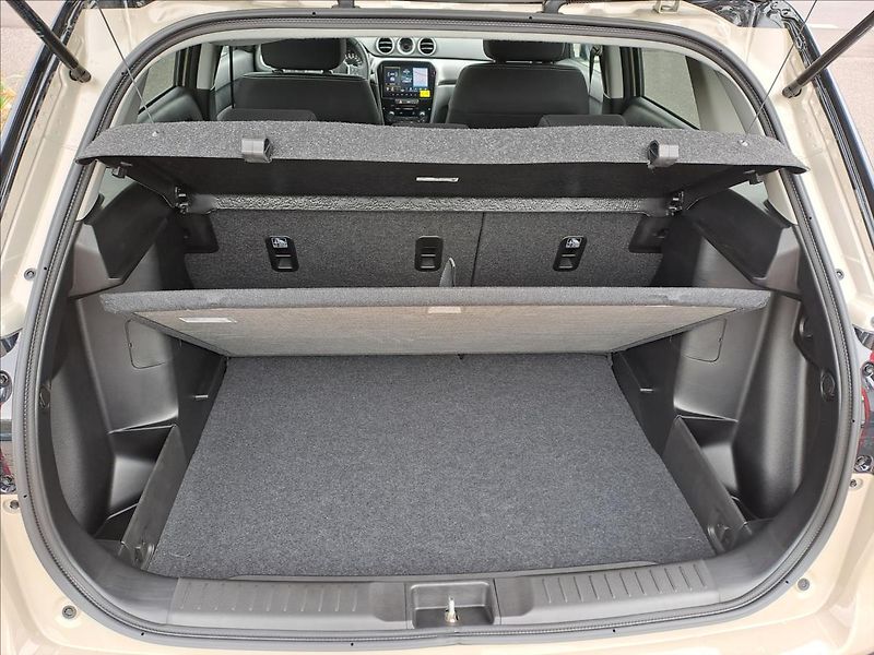 Suzuki Vitara (2026) 1,4 Premium AllGrip MY25 - fotka 18 z 19