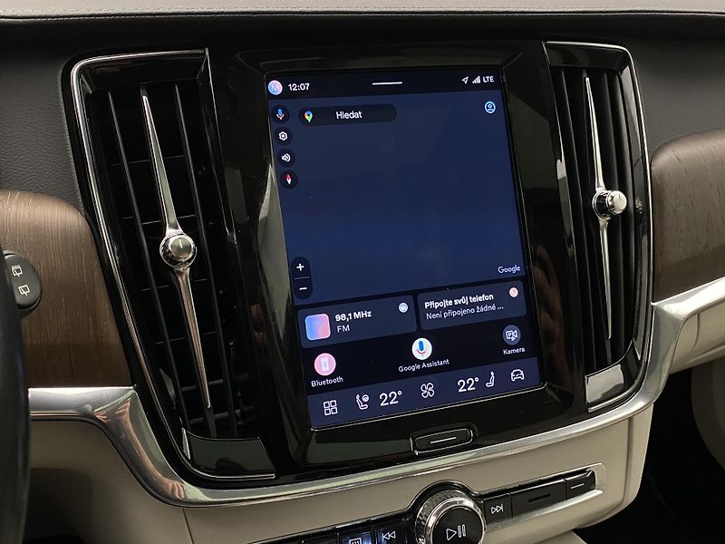 Volvo V90 B4 AWD BRIGHT PLUS AUT CZ - fotka 39 z 60