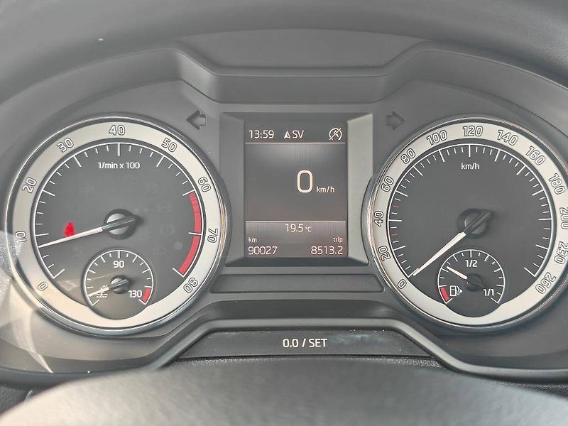 Škoda Octavia Style Green tec  1,4TSI - fotka 12 z 22