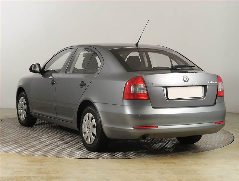 Škoda Octavia (2012) 1.6 TDI, Serv.kniha, po STK - fotka 4 z 15