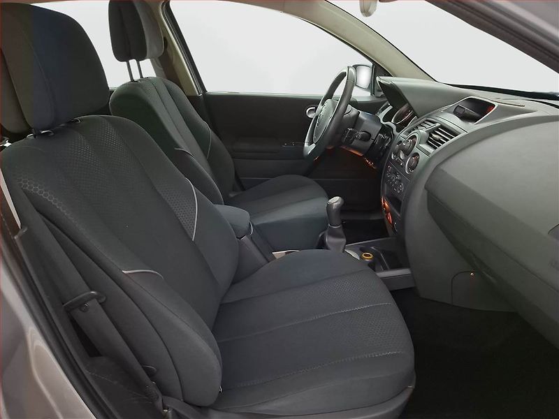 Renault Mégane (2004) 1.6 16V , nová STK, Tažné - fotka 9 z 15
