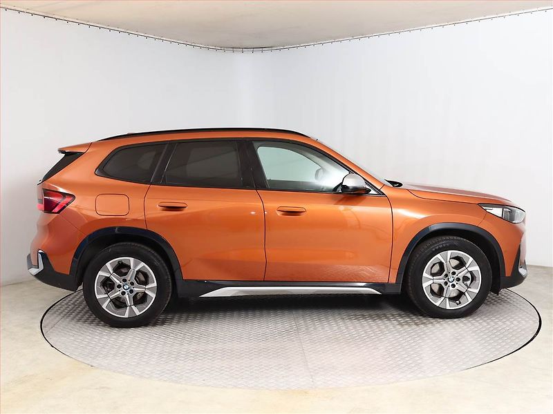 BMW X1 (2023) xDrive23d - fotka 6 z 19