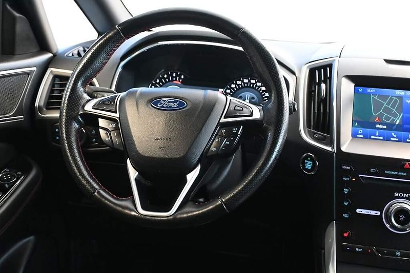 Ford S-MAX (2020) 2.0 ST-LINE 7 Míst LED ACC Web - fotka 13 z 38
