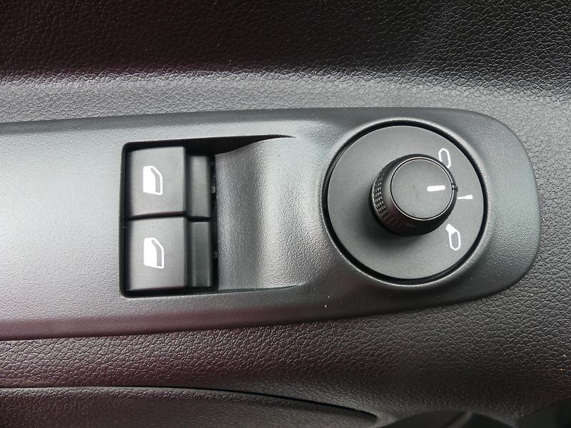 Citroën Berlingo (2026) YOU PROFI Diesel 100k Manual - fotka 17 z 19