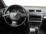 Škoda Octavia (2010) 2.0 TSI, servis.kniha, AC - náhled 11