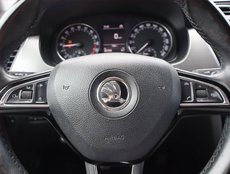 Škoda Fabia (2016) 1.4 TDI, nová STK, zamluveno - fotka 14 z 15