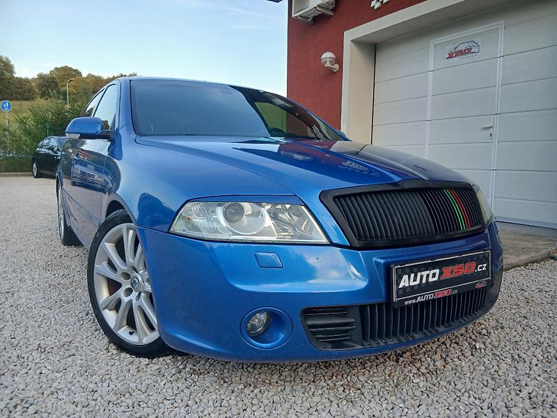 Škoda Octavia 2.0 TFSi RS - fotka 1 z 33