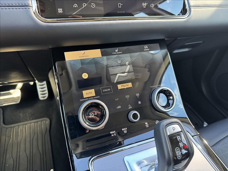Land Rover Range Rover Evoque 1,5 P300e R-Dynamic HSE AT AWD - fotka 27 z 35