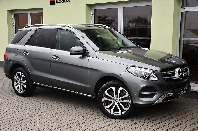 Mercedes-Benz GLE 350D 4MATIC VZDUCH ČR - fotka 2 z 42