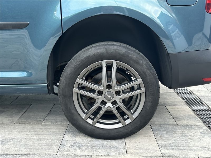 Volkswagen Caddy 2,0 TDI 122PS  Trendline 4x4 - fotka 40 z 47