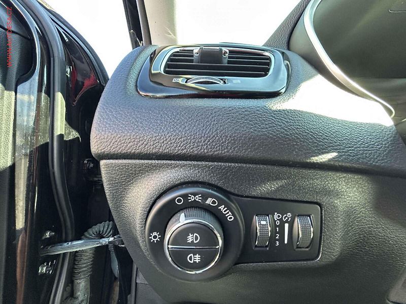 Jeep Compass (2017) 1.4 MultiAir 4x4, AT - fotka 13 z 18