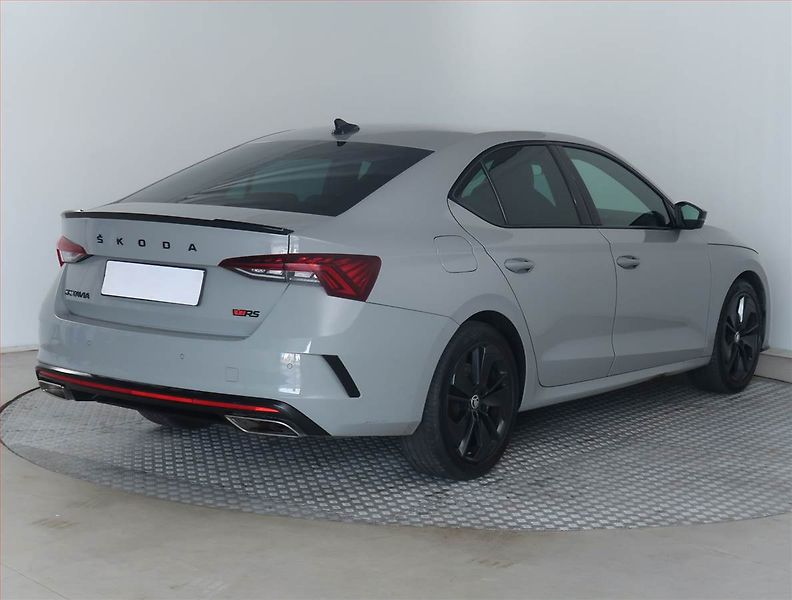 Škoda Octavia (2021) RS 2.0 TSI, ČR,1.maj, Kůže - fotka 5 z 17