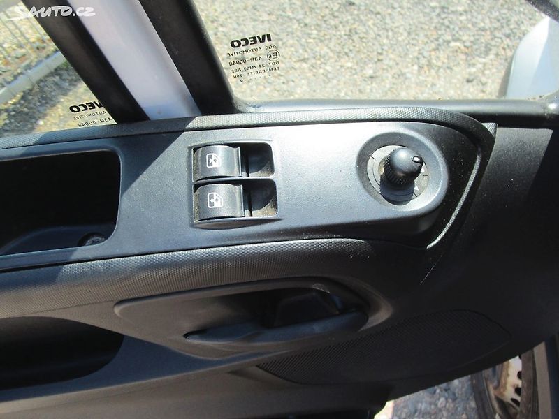 Iveco Daily 2,3JTD-114KW-KOUPEN V ČR - fotka 14 z 16