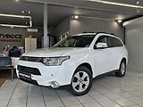 Mitsubishi Outlander 2.2 DI-D 110kW A/T, 7MÍST, 4x4 - náhled 2