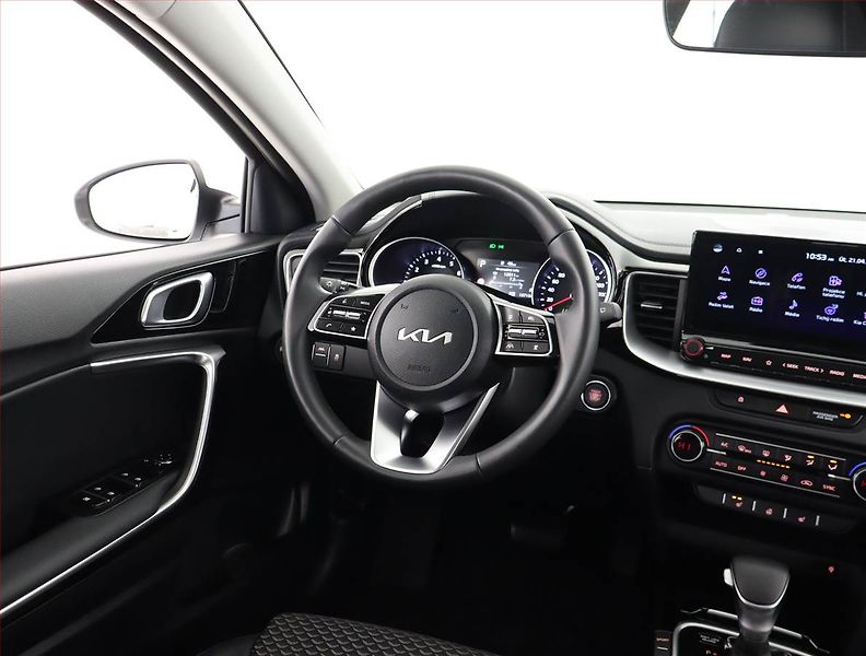 Kia XCeed (2025) Exclusive 1.5 T-GDI - fotka 7 z 24