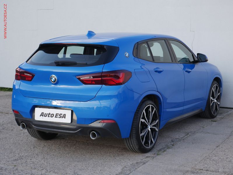 BMW X2 (2021) 2.0 D xDrive, AT, park. - fotka 6 z 21