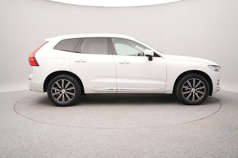 Volvo XC60 B4 AWD INSCRIPTION  - fotka 11 z 49