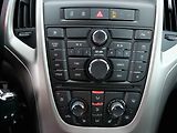 Opel Astra (2011) 1.4 i, AC, výhřev sed - náhled 16